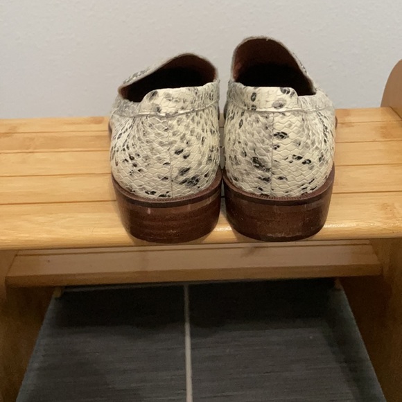 Chelsea & Violet snake print leather loafer - Picture 3 of 7